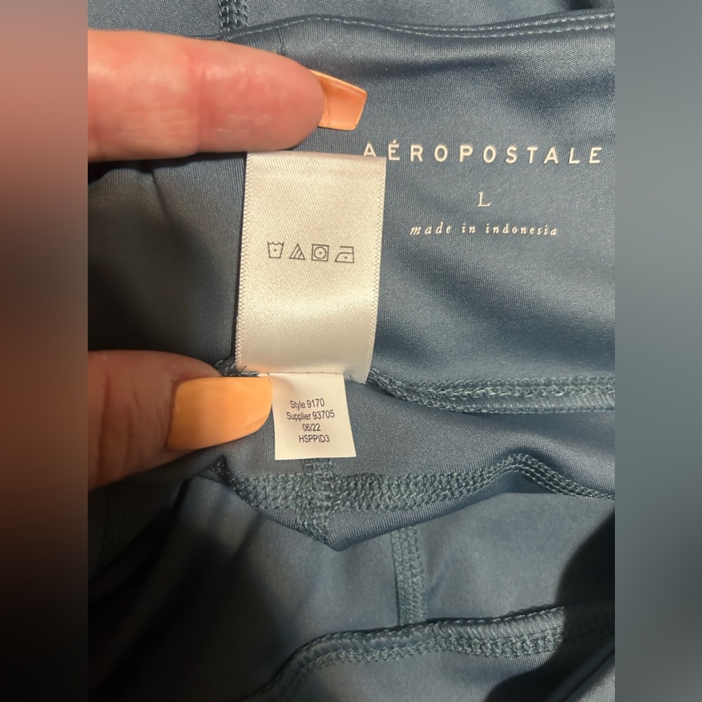 NWT- Aeropostale Blue leggings- high rise w/ pockets- size large - Picture 11 of 11